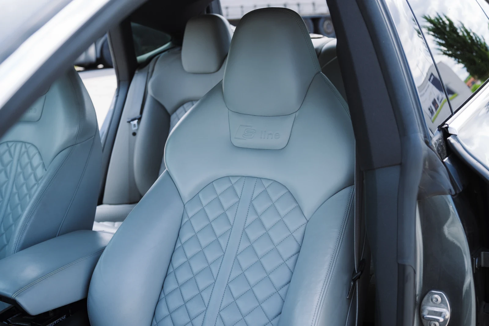 Audi A7  3.0 BiTDI* Matrix* S-Line* ActiveSound* KEYLES, снимка 10 - Автомобили и джипове - 55355677