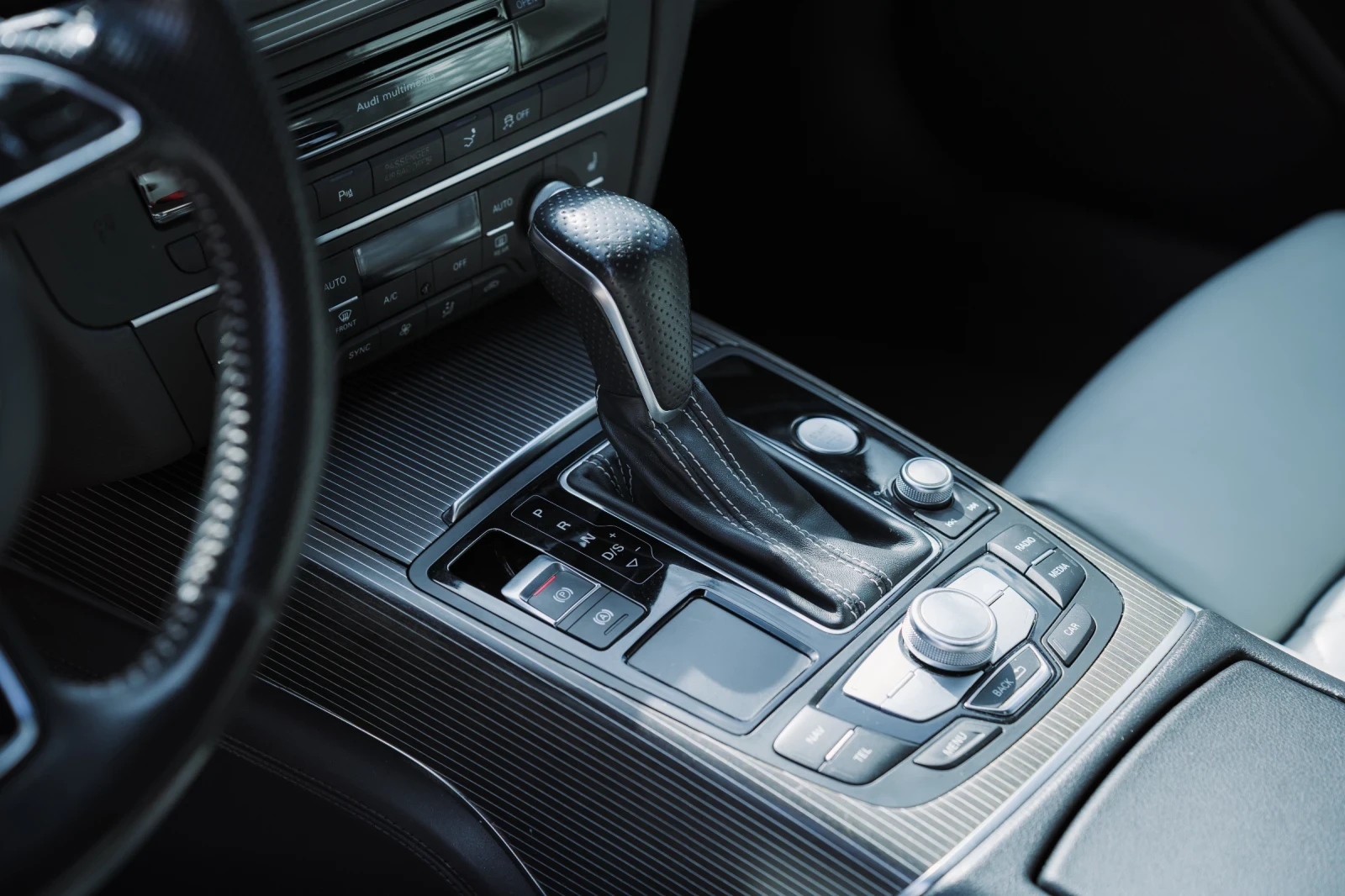 Audi A7  3.0 BiTDI* Matrix* S-Line* ActiveSound* KEYLES, снимка 8 - Автомобили и джипове - 55355677