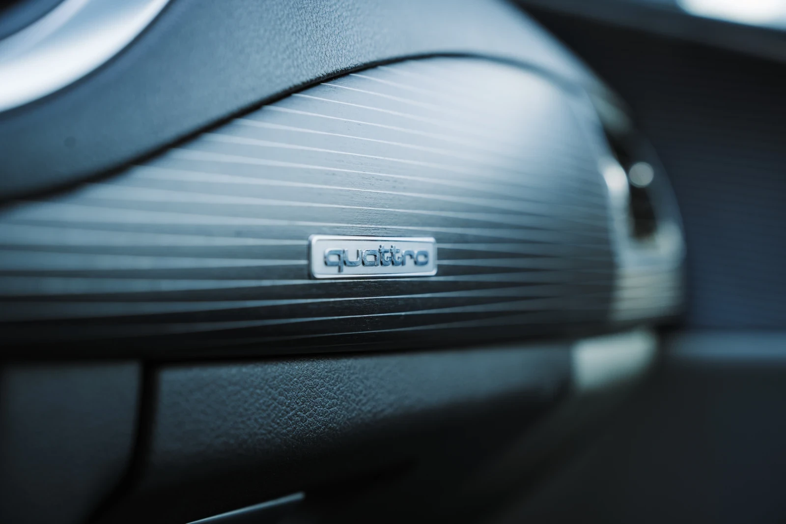 Audi A7  3.0 BiTDI* Matrix* S-Line* ActiveSound* KEYLES, снимка 12 - Автомобили и джипове - 55355677