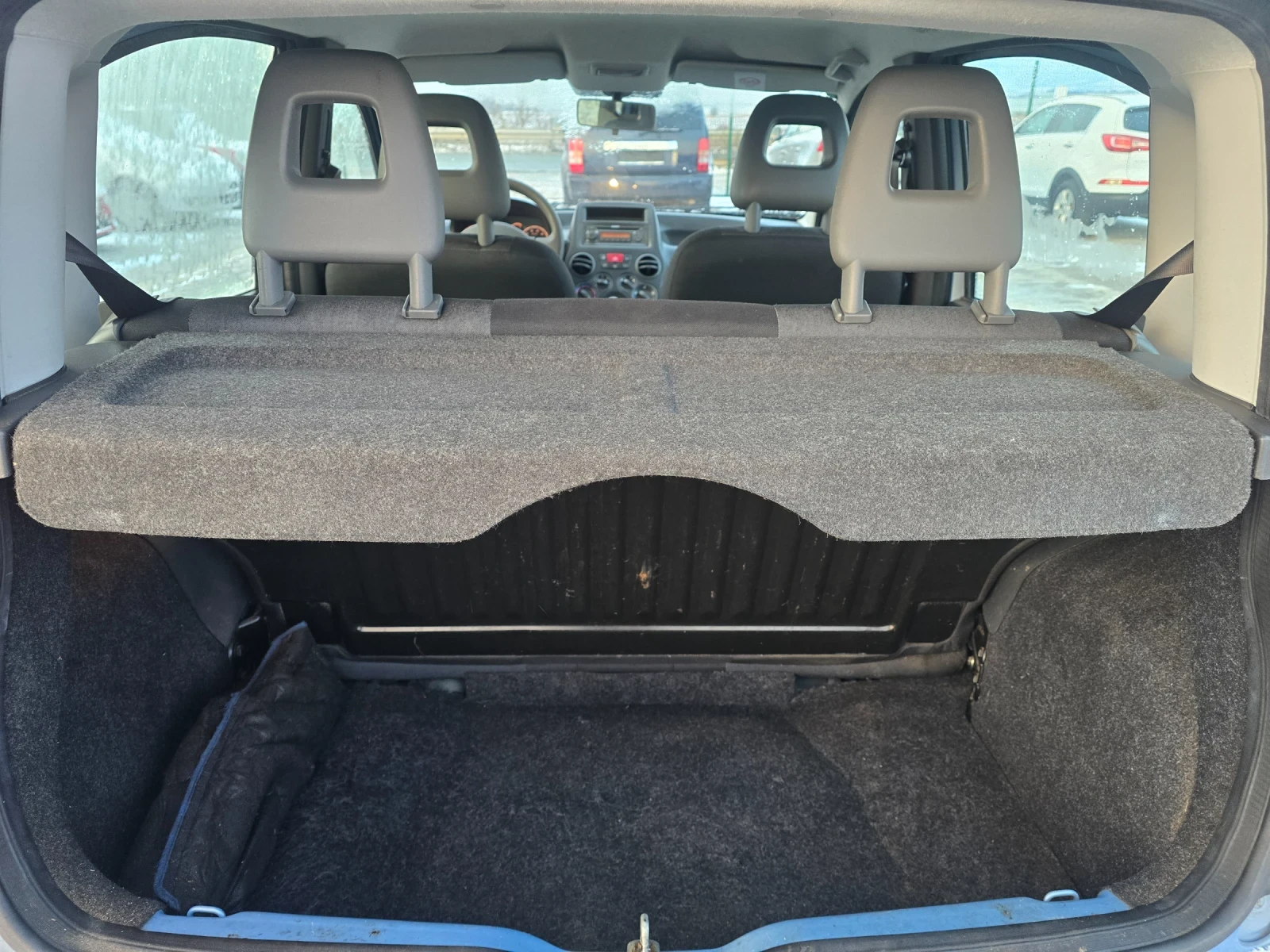 Fiat Panda 1.2i 70 кс 2011 година ЕВРО 5 - изображение 8