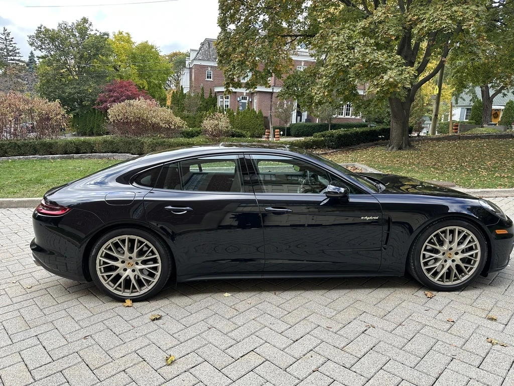 Porsche Panamera * 4 10 Years Edition E Hybrid AWD * CARFAX *  - изображение 3