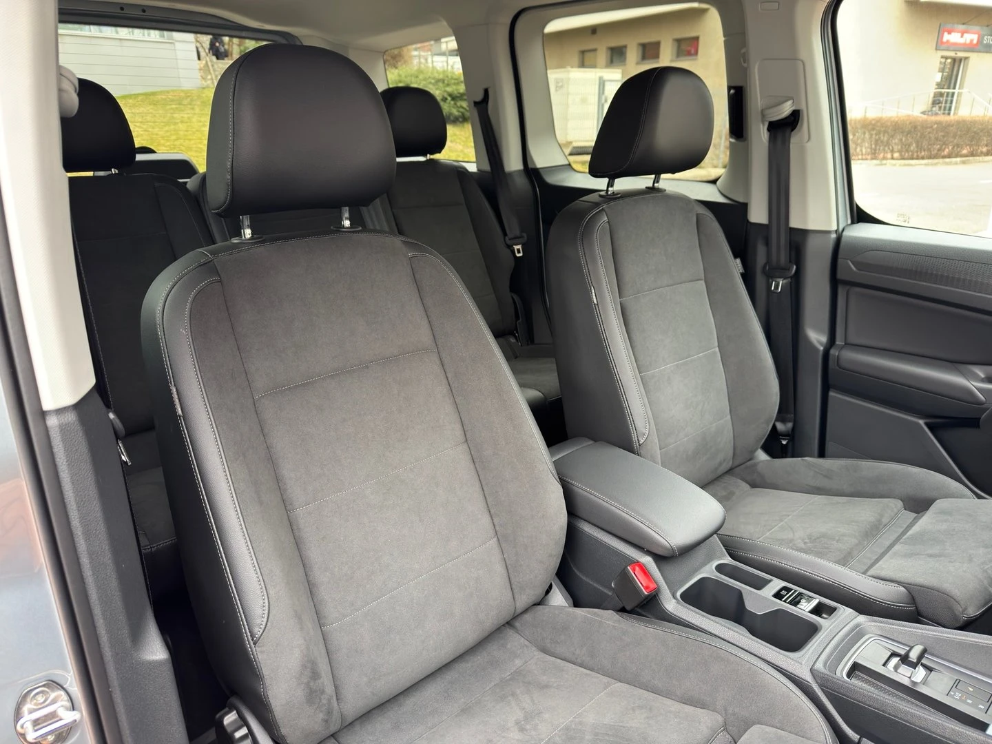 VW Caddy Style eHybrid 5 места - изображение 9