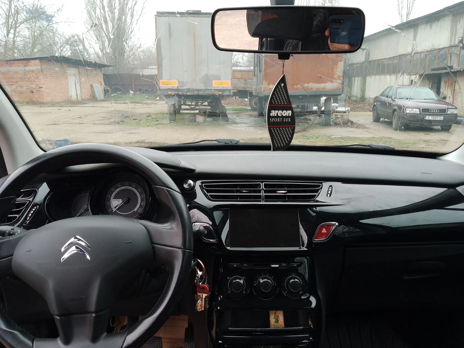 Citroen C3 1.2i 82 �.�. | Mobile.bg � ����������� 5