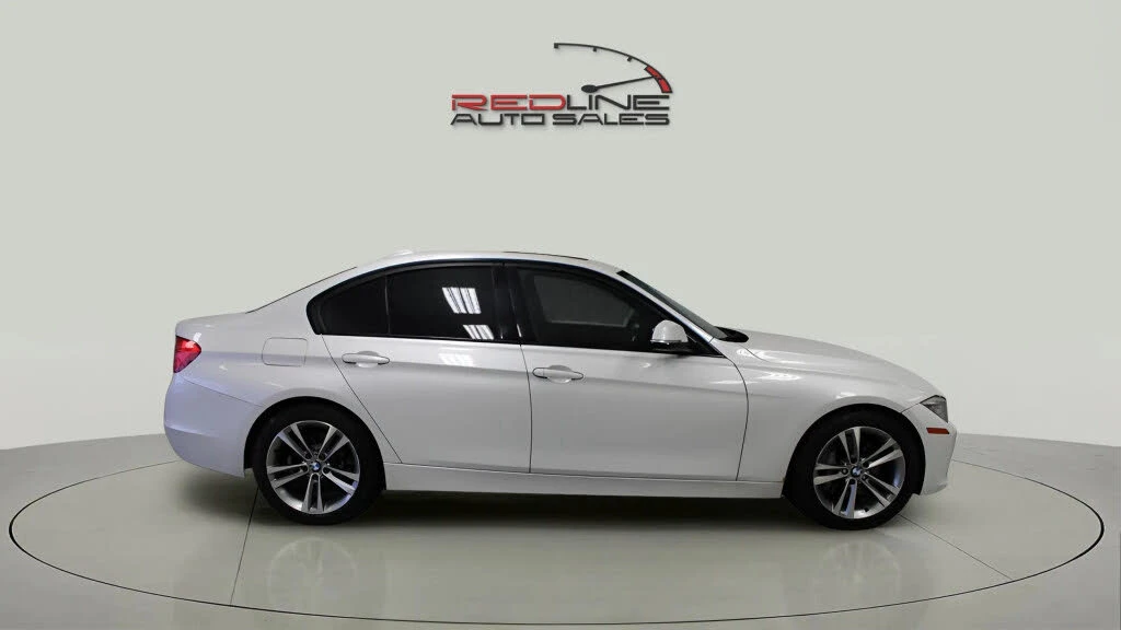 BMW 335 i X-DRIVE* KEYLESS* 360CAM* АвтоКредит(ЦЕНА ДО БГ) - изображение 5