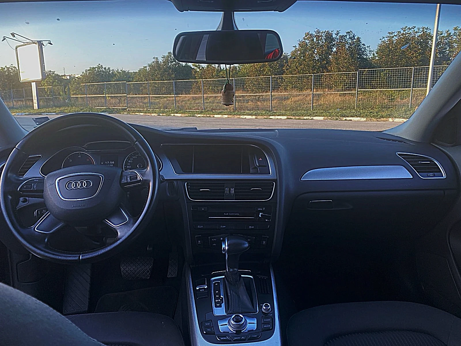 Audi A4 B 8.5, снимка 12 - Автомобили и джипове - 53749516