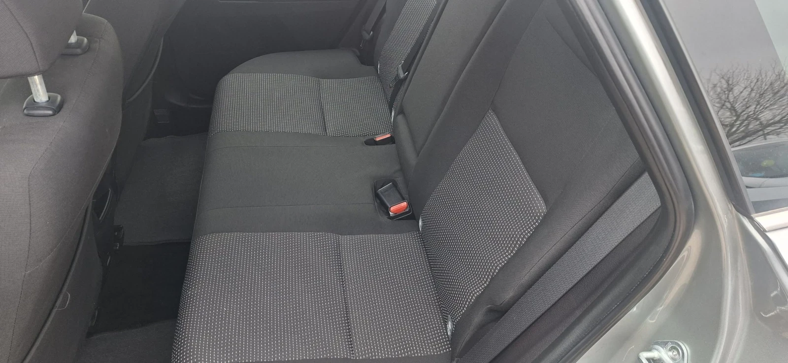 Toyota Auris 2.0 D4D 6 CK., снимка 5 - Автомобили и джипове - 53907863