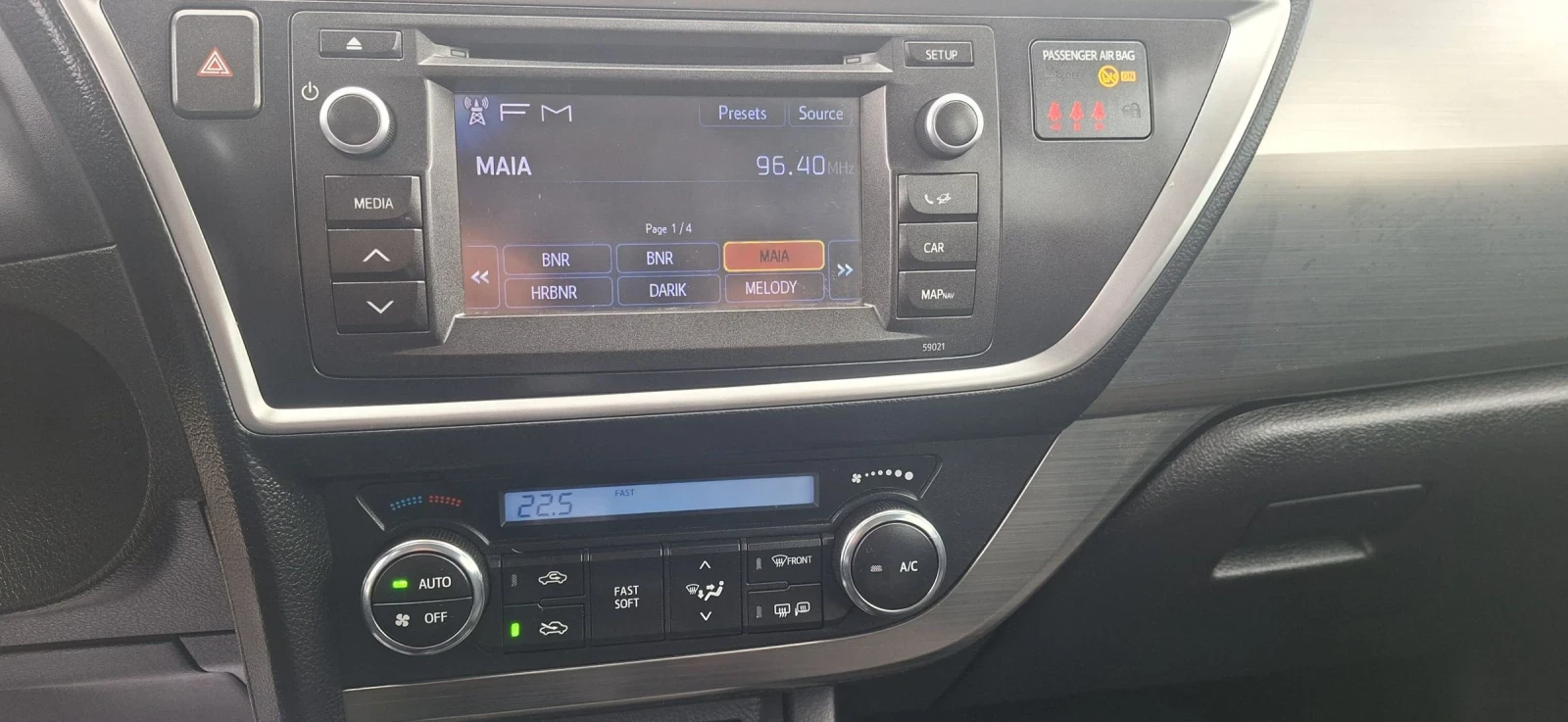 Toyota Auris 2.0 D4D 6 CK., снимка 12 - Автомобили и джипове - 53907863