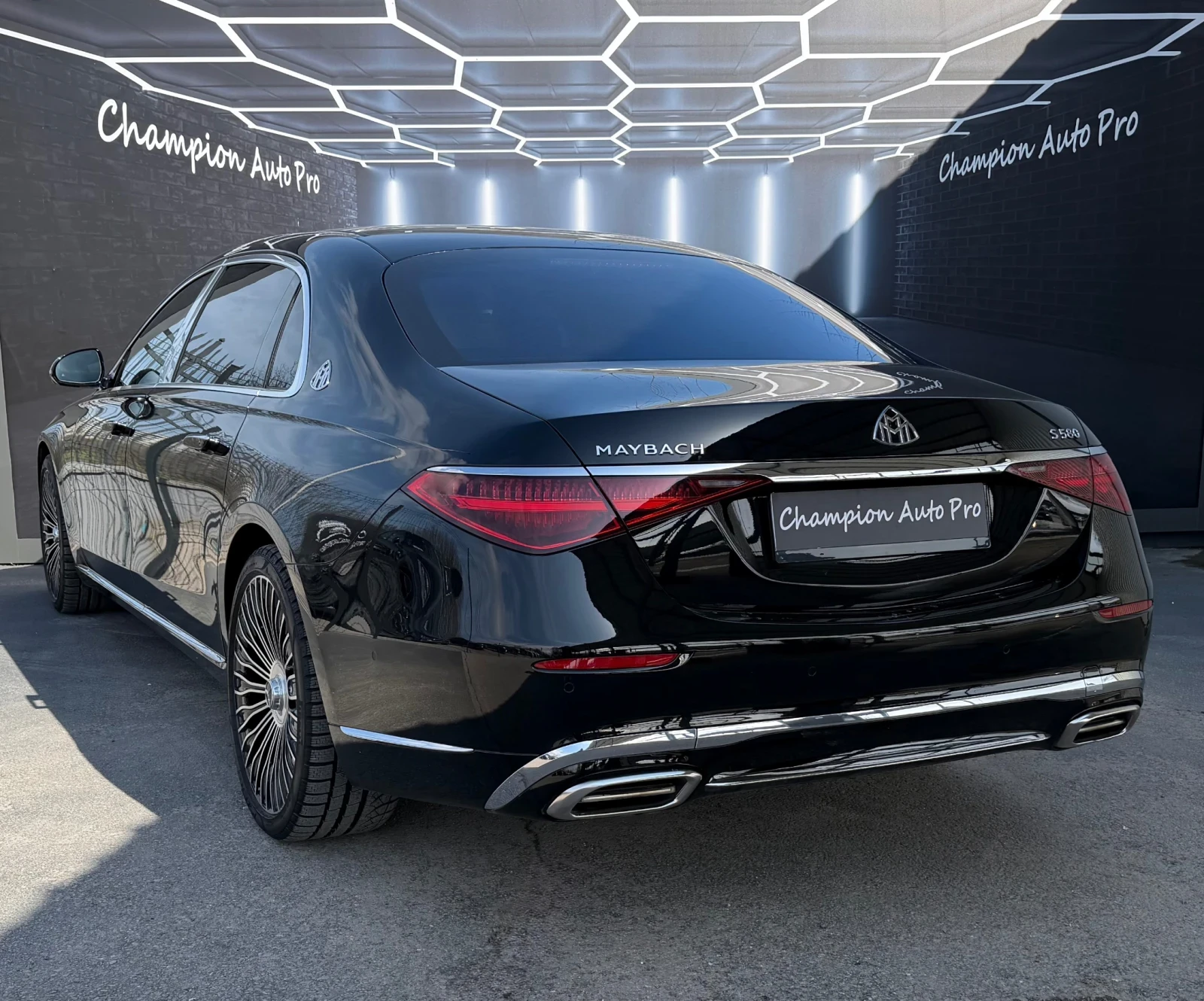 Mercedes-Benz S 580 MAYBACH, снимка 4 - Автомобили и джипове - 54518152