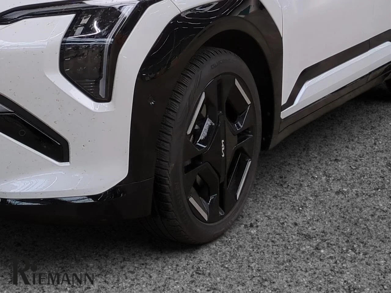 Kia EV3 GT-Line 81kWh HUD Warranty!  KIA CERTIFIED  | Mobile.bg � ����������� 10