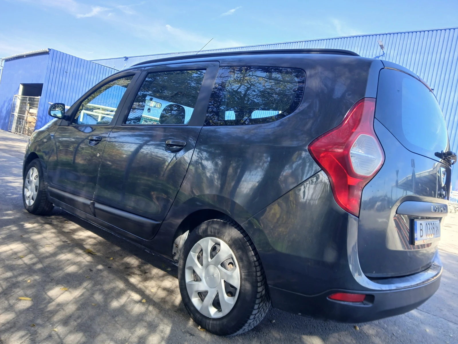 Dacia Lodgy 1.5 DCI-7mesta, снимка 2 - Автомобили и джипове - 55083942
