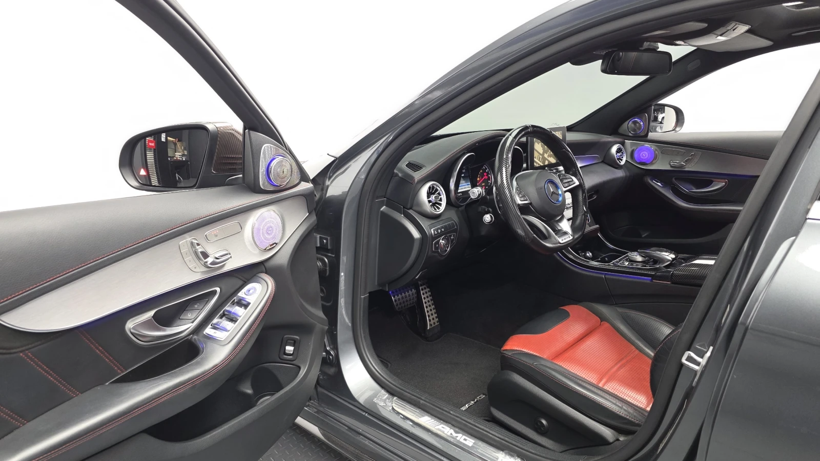 Mercedes-Benz C 63 AMG HUD* PANAMERICANA* 360* AMBIENT* BURMASTER* КРАЙНА, снимка 9 - Автомобили и джипове - 55194580