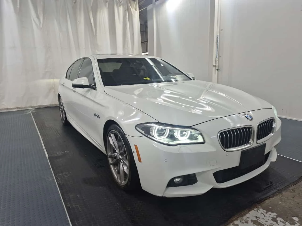 BMW 535 * 535I XDRIVE * CARFAX * , снимка 2 - Автомобили и джипове - 55583425
