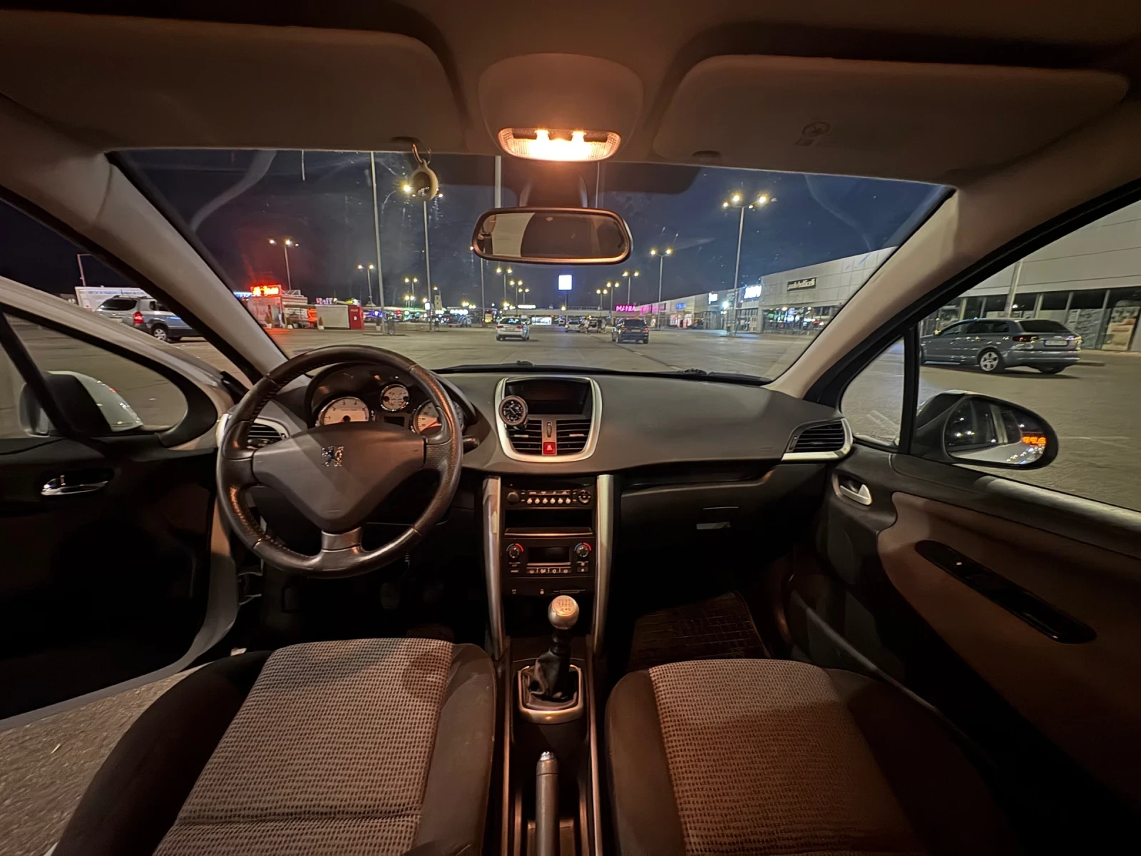 Peugeot 207 1.6 THP, снимка 10 - Автомобили и джипове - 55622030