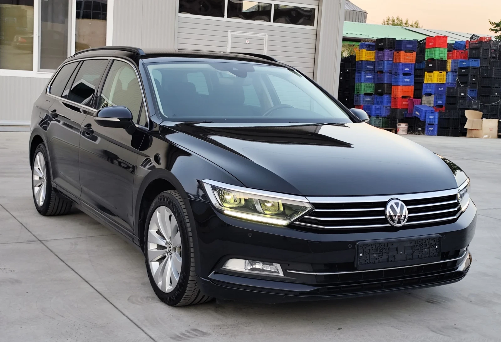 VW Passat 2.0TDI-150к-DSG-LED-NAVI-DISTRONIC-МАСАЖ-EU-6, снимка 8 - Автомобили и джипове - 55667102