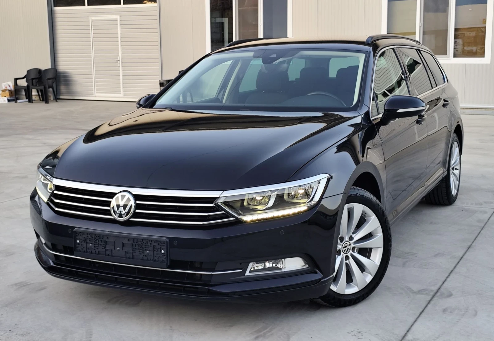 VW Passat 2.0TDI-150к-DSG-LED-NAVI-DISTRONIC-МАСАЖ-EU-6, снимка 3 - Автомобили и джипове - 55667102