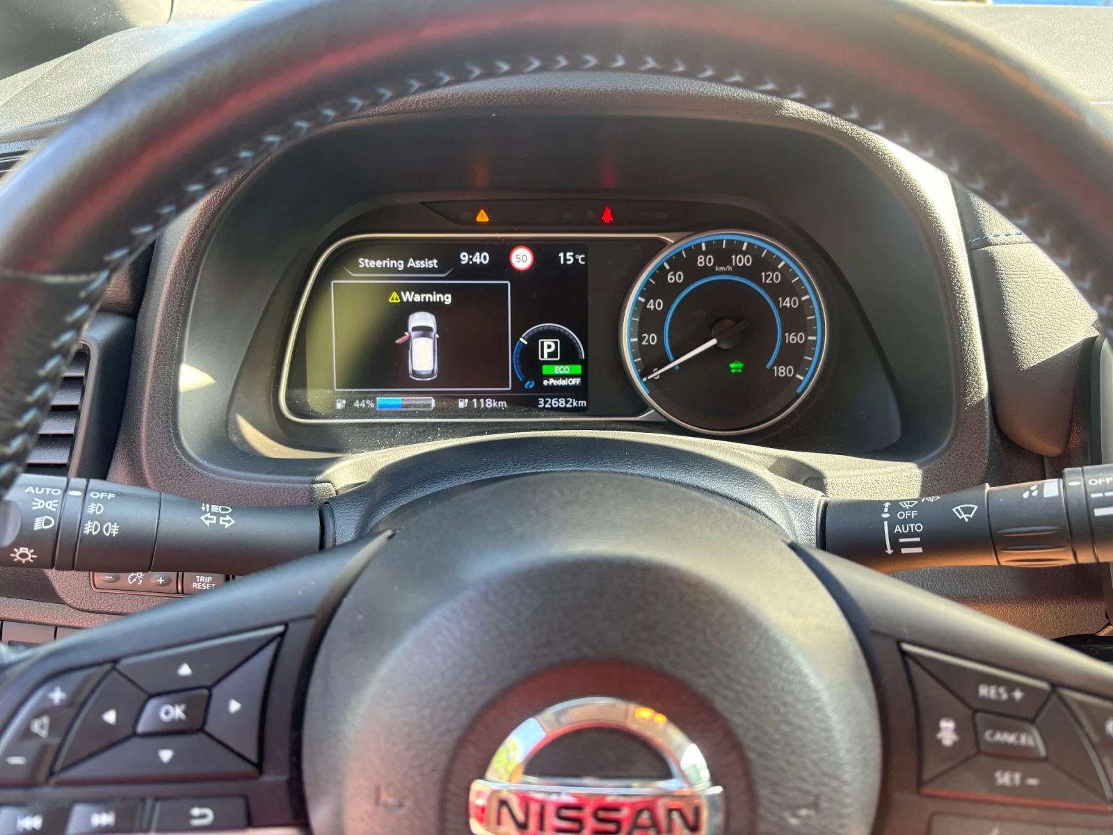 Nissan Leaf  Tekna, снимка 12 - Автомобили и джипове - 55853841