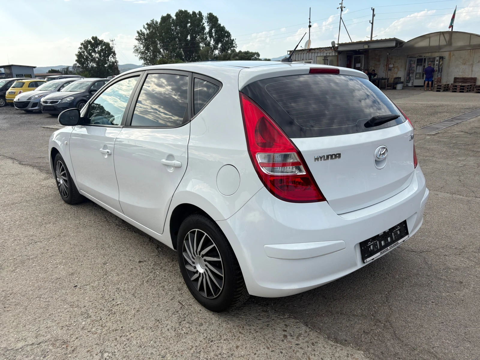 Hyundai I30  1.4i, снимка 4 - Автомобили и джипове - 55889837