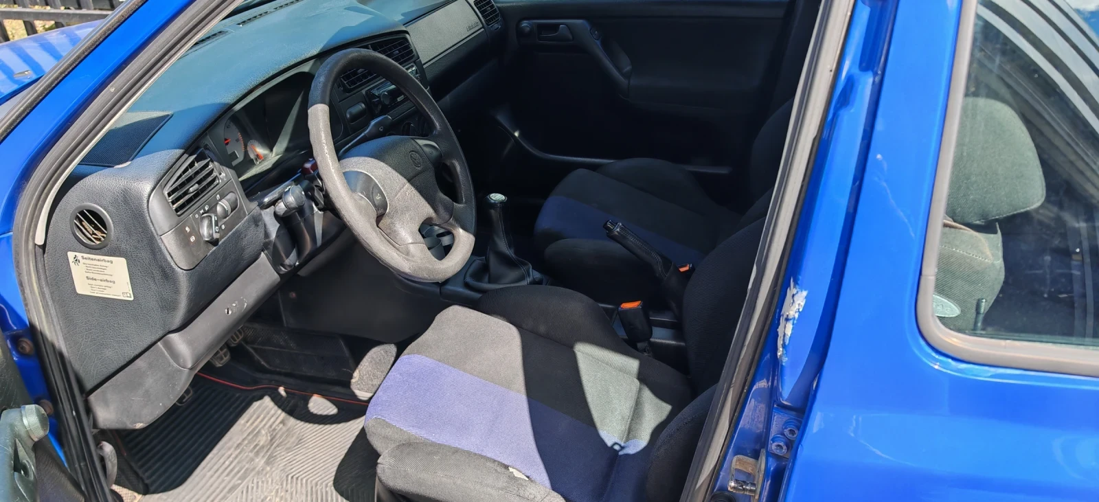VW Golf TDi 110, снимка 6 - Автомобили и джипове - 55965382
