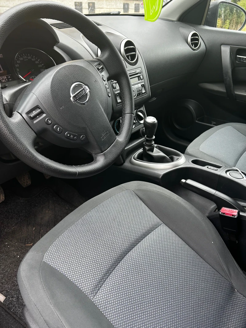 Nissan Qashqai, снимка 5 - Автомобили и джипове - 52728063