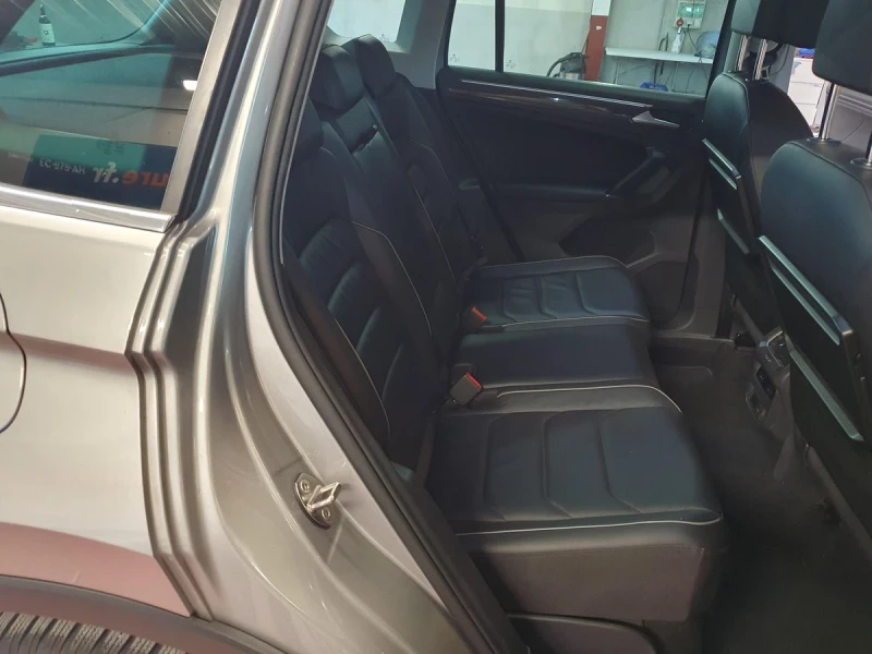 VW Tiguan 150hp Highline/4x4/История/Digital/Dynaudio/Kessy, снимка 10 - Автомобили и джипове - 53248104