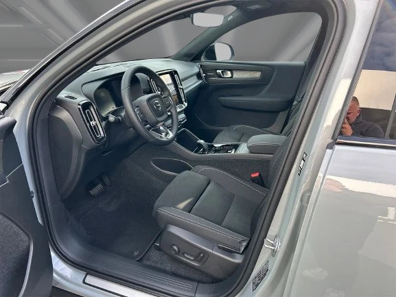 Volvo EX40 = Ultra Black = Heat Pump �������� | Mobile.bg � ����������� 5