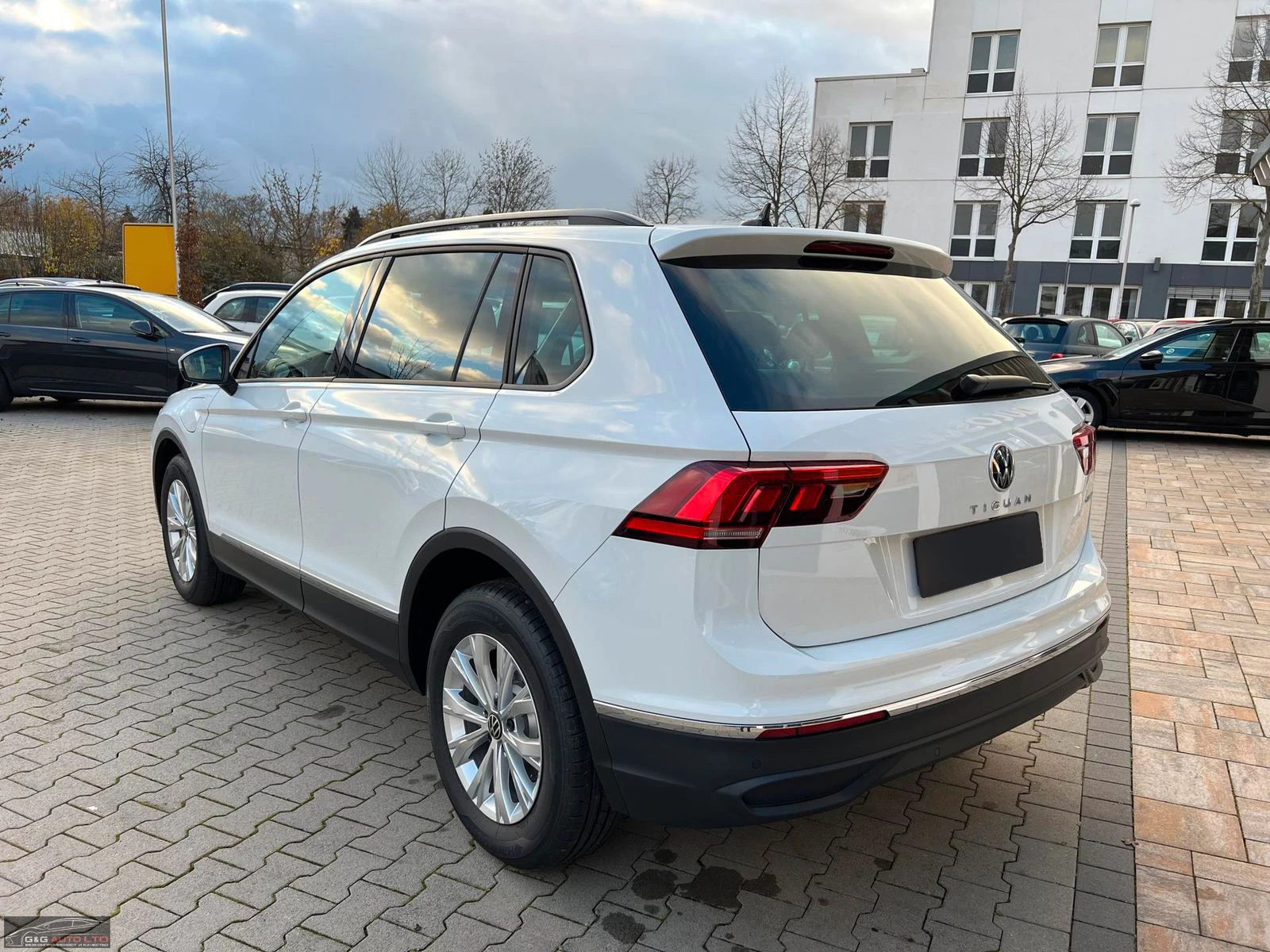 VW Tiguan НОВ!!! 1.4 TSI/DSG/245HP/HYBRID/CAM/NAVI/116c - изображение 5