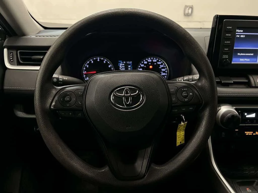 Toyota Rav4 * AWD | HTD SEATS | CARPLAY | 17IN ALLOYS | REAR C | Mobile.bg � ����������� 13