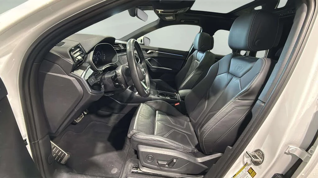 Audi Q3 Premium Plus S* АвтоКредит* (ЦЕНА ДО БГ), снимка 7 - Автомобили и джипове - 53876252