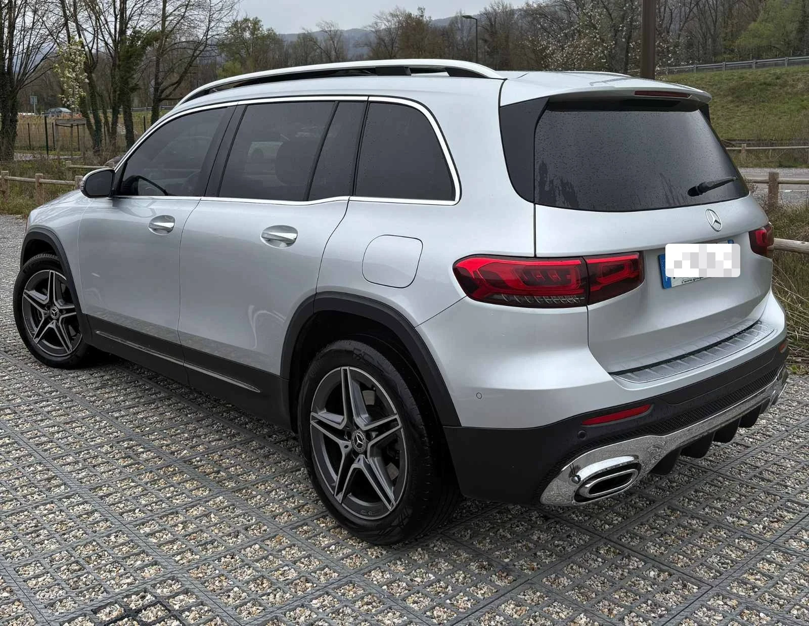 Mercedes-Benz GLB 2.0 d 8G-TRONIC AMG, снимка 6 - Автомобили и джипове - 54019508