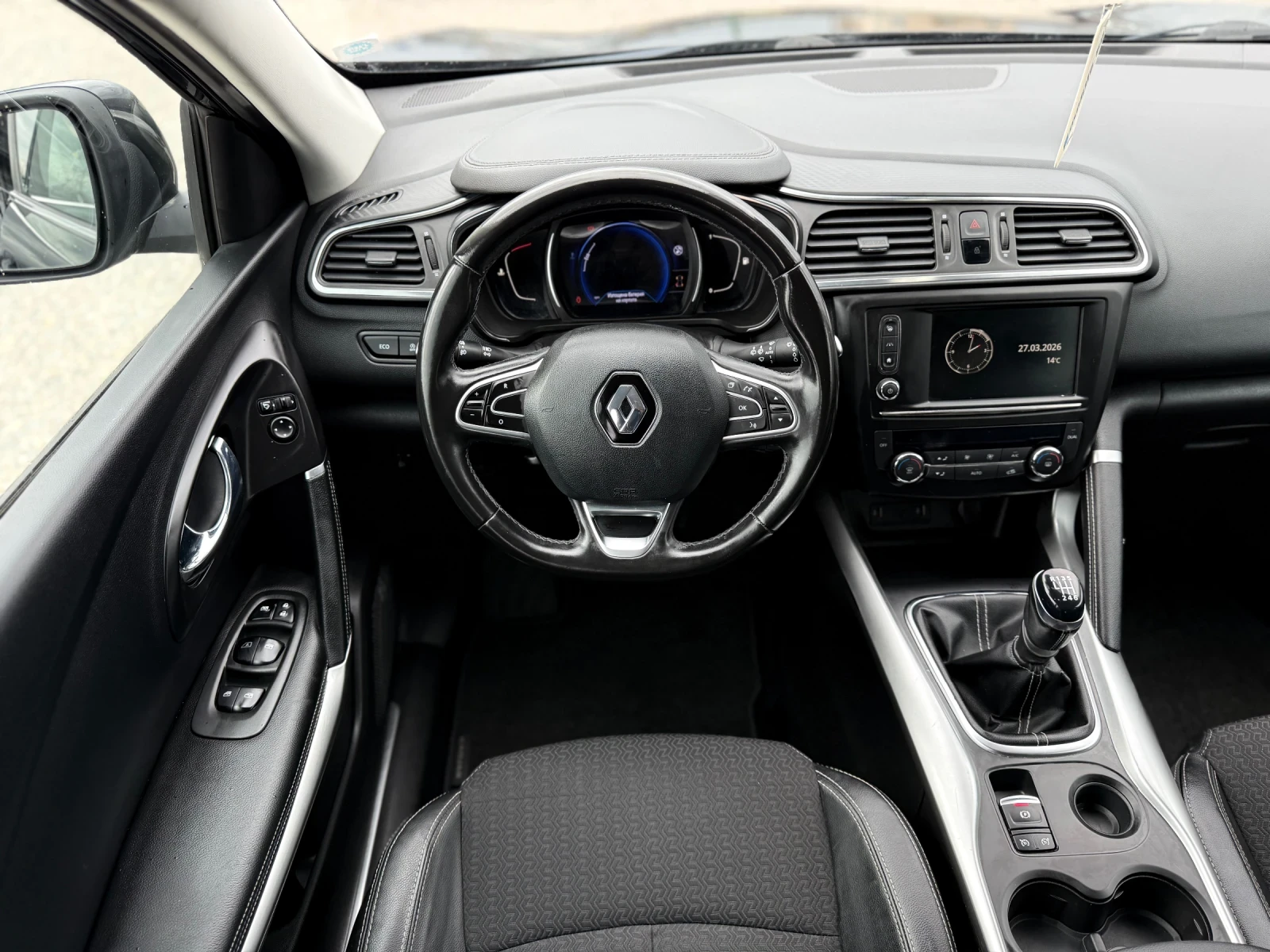 Renault Kadjar 1.5DCi Full-Led, снимка 13 - Автомобили и джипове - 54038459