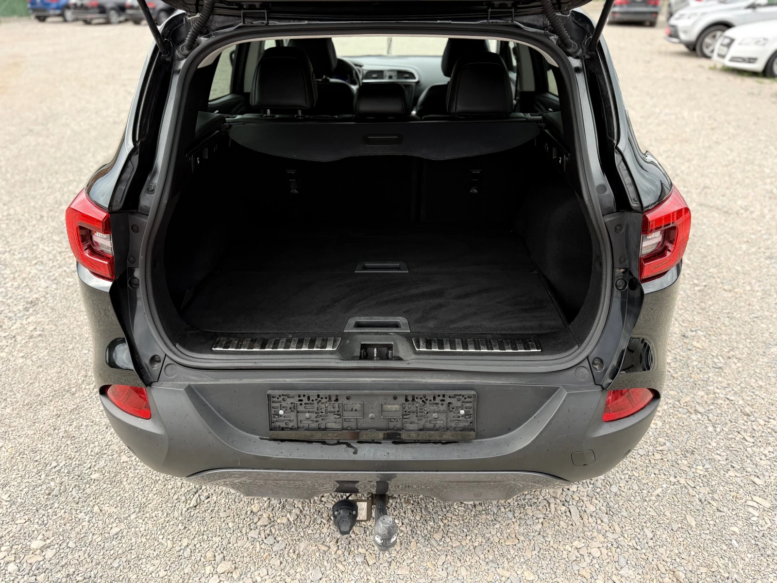 Renault Kadjar 1.5DCi Full-Led, снимка 16 - Автомобили и джипове - 54038459