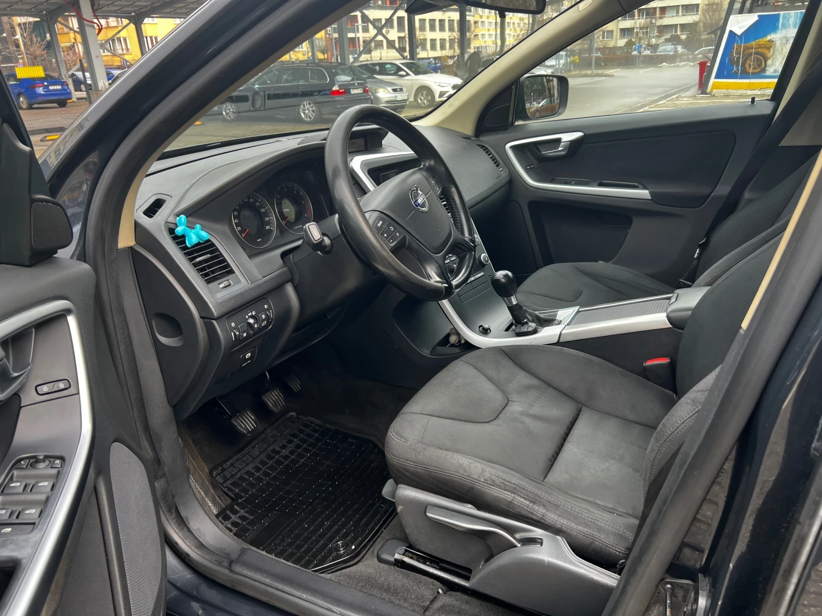 Volvo XC60, снимка 15 - Автомобили и джипове - 54312952