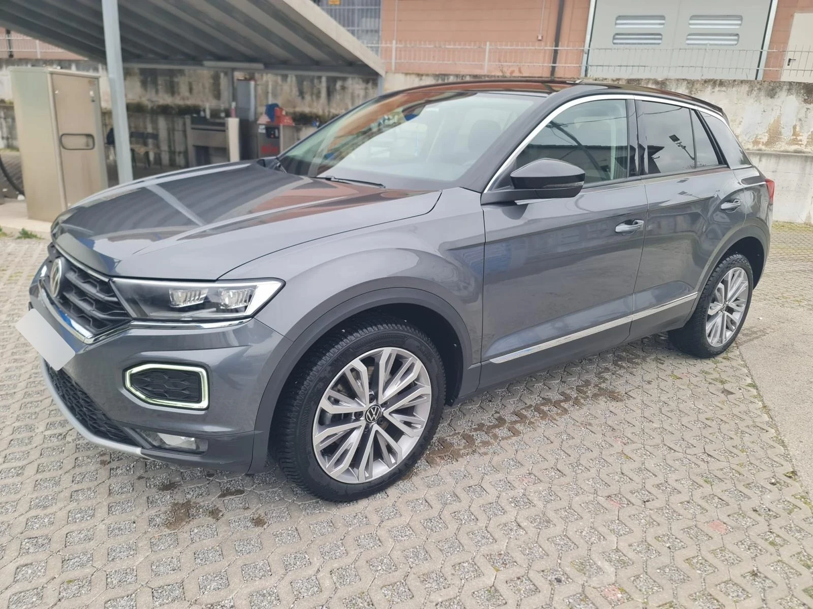 VW T-Roc 2.0 TDI SCR DSG Sport BlueMotion Technology, снимка 3 - Автомобили и джипове - 54414087
