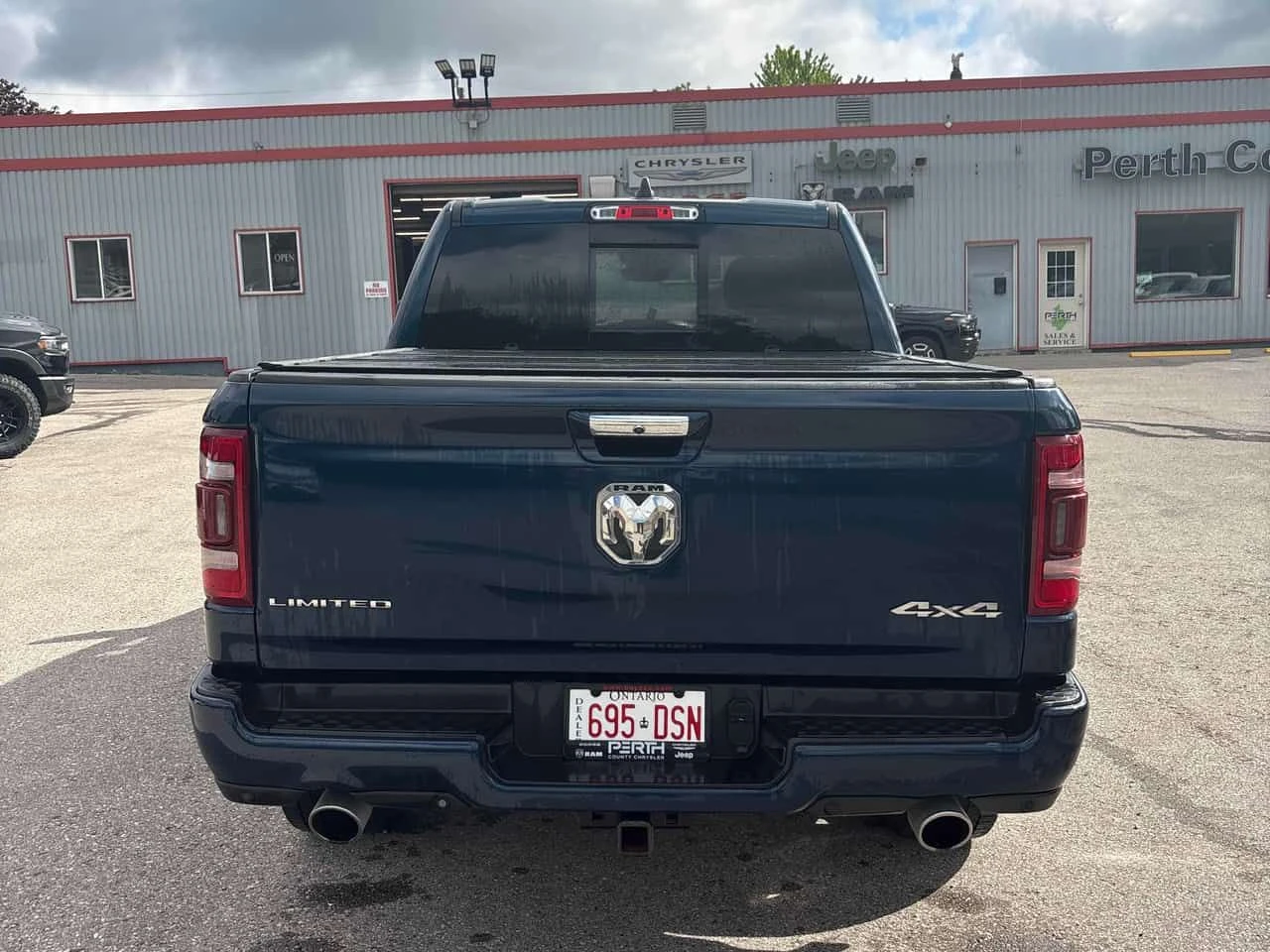 Dodge RAM 1500 * Limited * CARFAX * БЕЗ ПЪРВОНАЧАЛНА ВНОСКА, снимка 4 - Автомобили и джипове - 54841495
