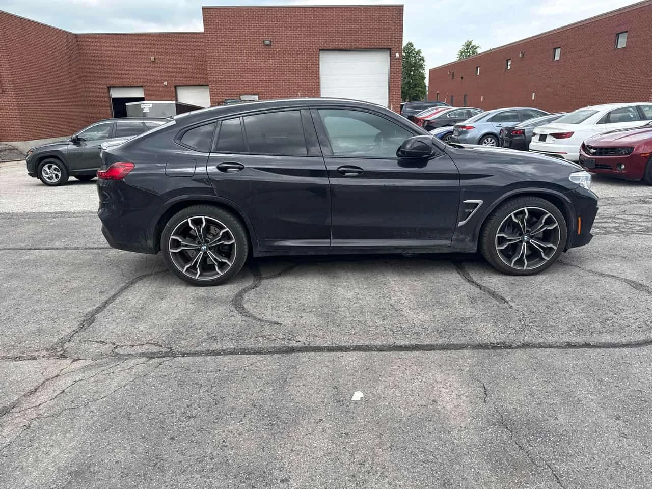 BMW X4 COMPETITION * ДИСТРОНИК* 360 КАМЕРА* ОБДУХВАНЕ* , снимка 4 - Автомобили и джипове - 54878496
