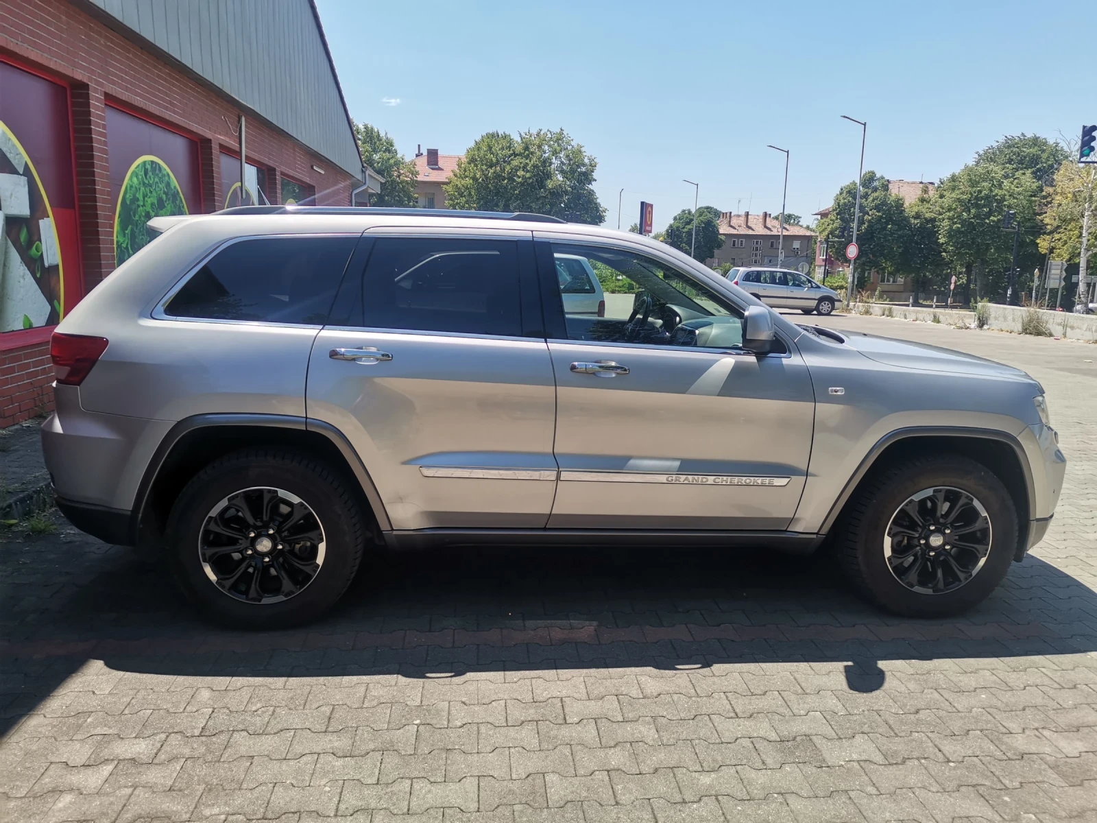 Jeep Grand cherokee, снимка 3 - Автомобили и джипове - 55444648