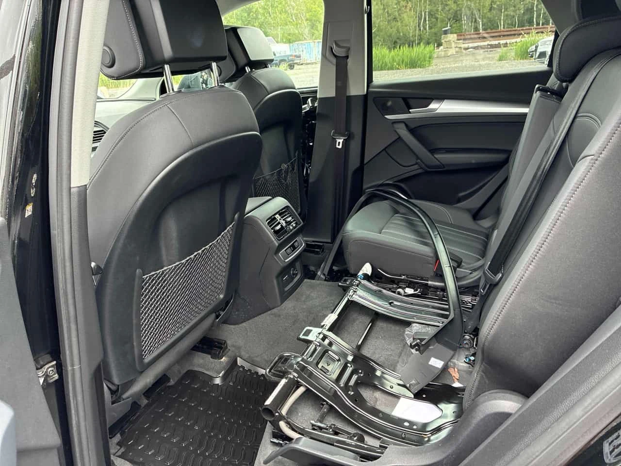 Audi Q5 * Komfort * CARFAX * ОТ ПРЕДСТАВИТЕЛСТВО НА АУДИ *, снимка 13 - Автомобили и джипове - 55697198