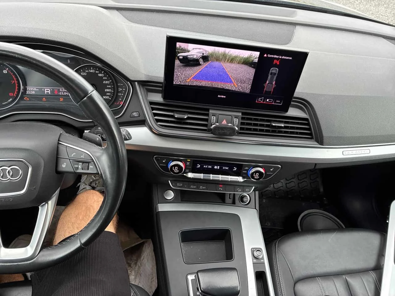 Audi Q5 * Komfort * CARFAX * ОТ ПРЕДСТАВИТЕЛСТВО НА АУДИ *, снимка 9 - Автомобили и джипове - 55697198