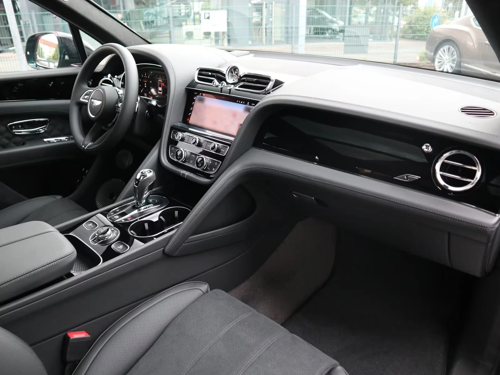 Bentley Bentayga S / V8 / NAIM / PANO / HUD / 360 / , снимка 15 - Автомобили и джипове - 55950860