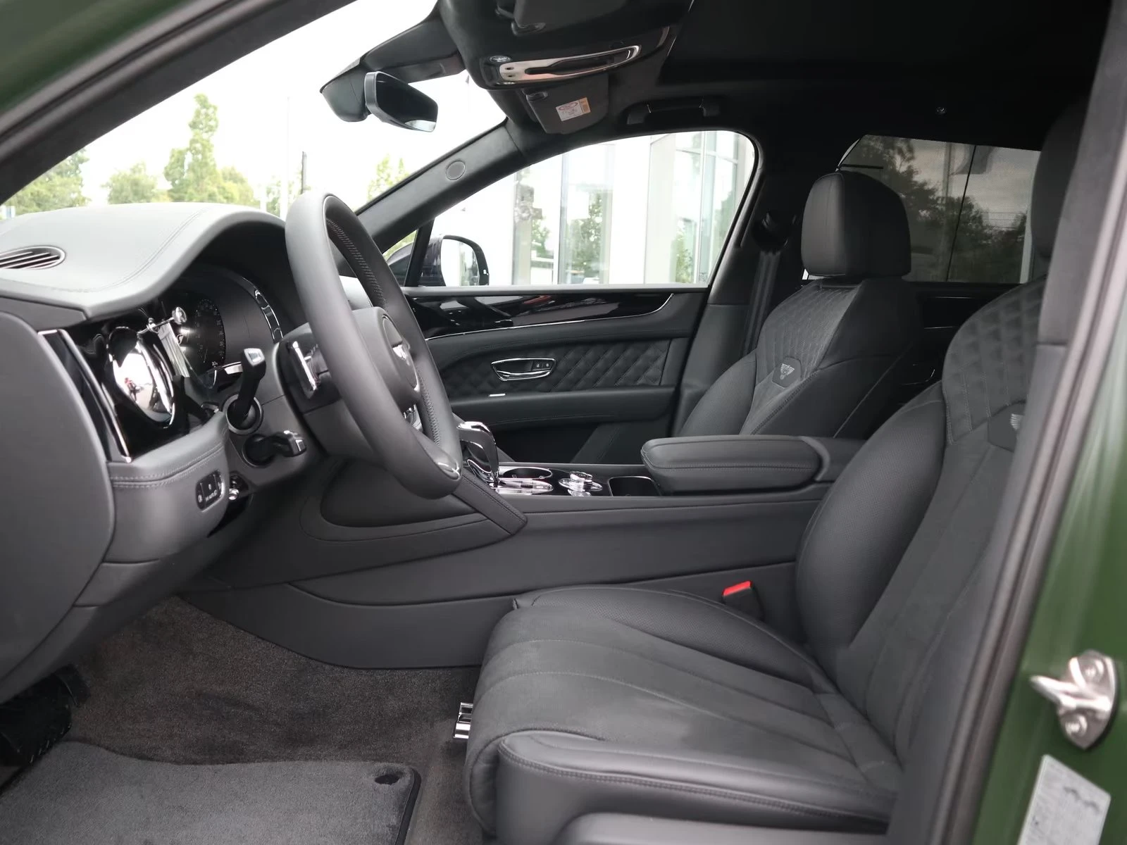 Bentley Bentayga S / V8 / NAIM / PANO / HUD / 360 / , снимка 8 - Автомобили и джипове - 55950860