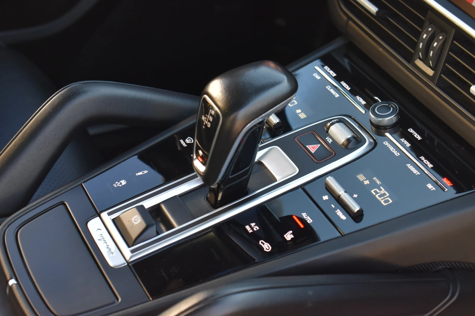 Porsche Cayenne 3.0i* FACELIFT* FULL, снимка 15 - Автомобили и джипове - 56323149