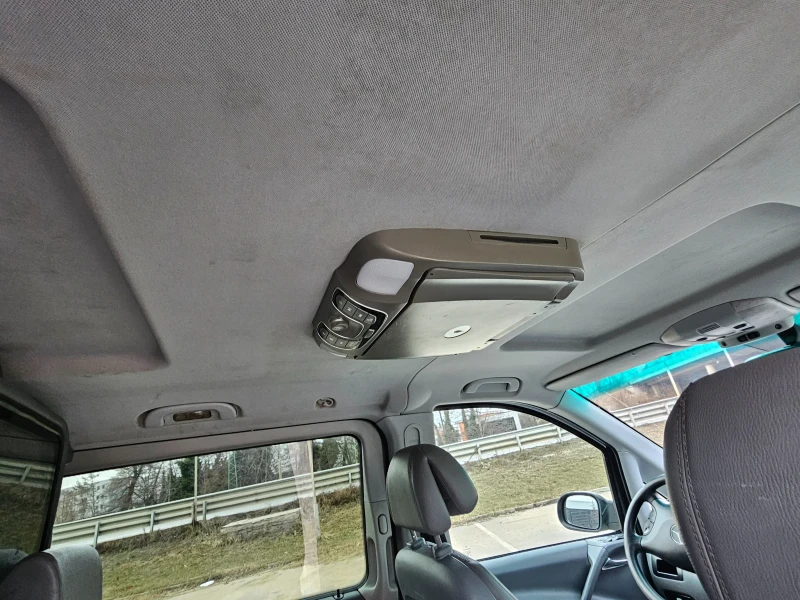 Mercedes-Benz Viano Товаропътнически, Топ състояние , снимка 8 - Бусове и автобуси - 52527560