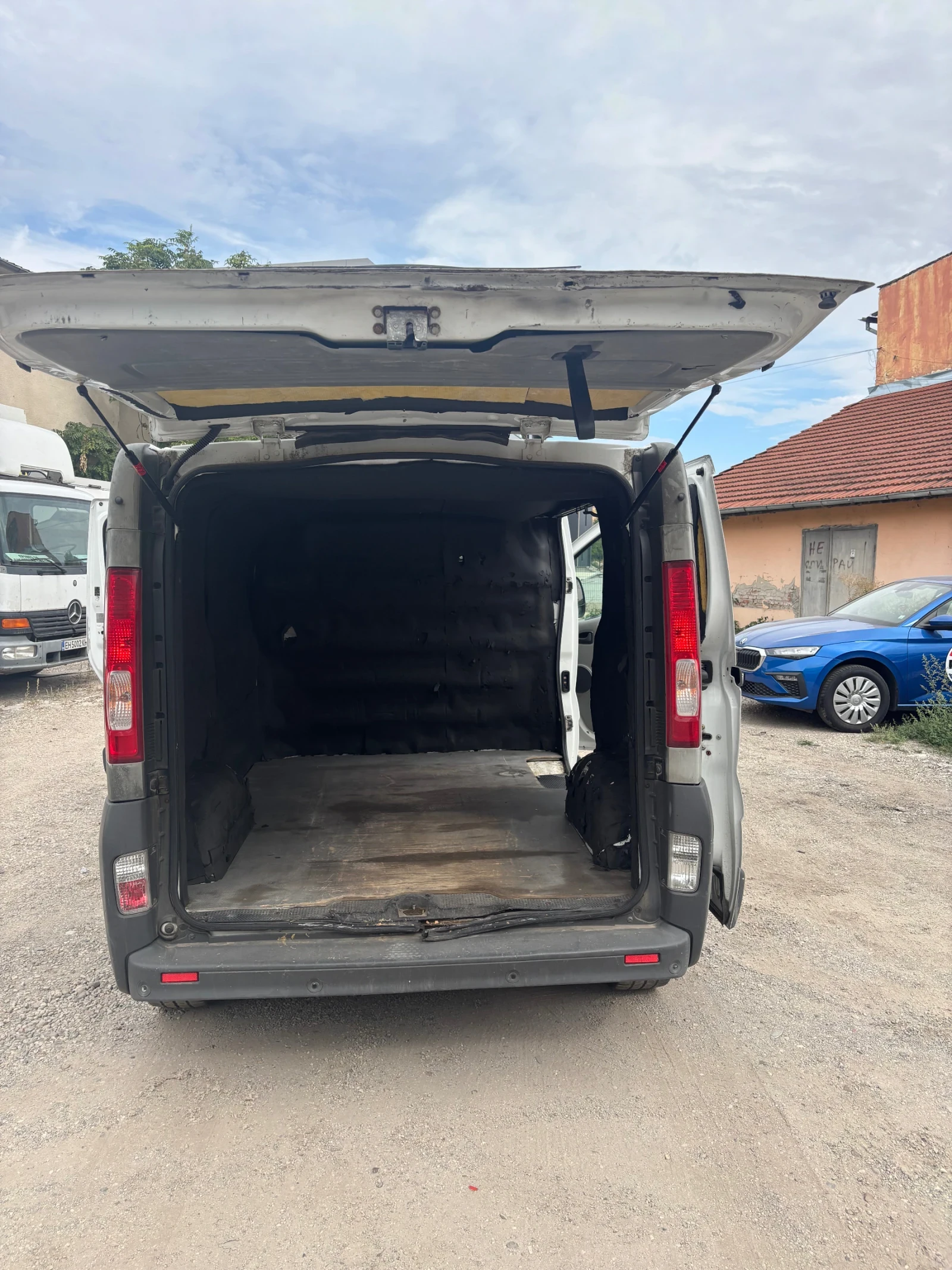 Renault Trafic  - изображение 8