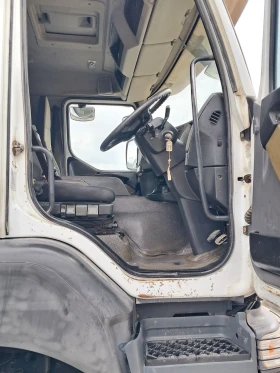 Renault Kerax БЕТОНОВ ВЪЗЕЛ-45КУБ., снимка 10