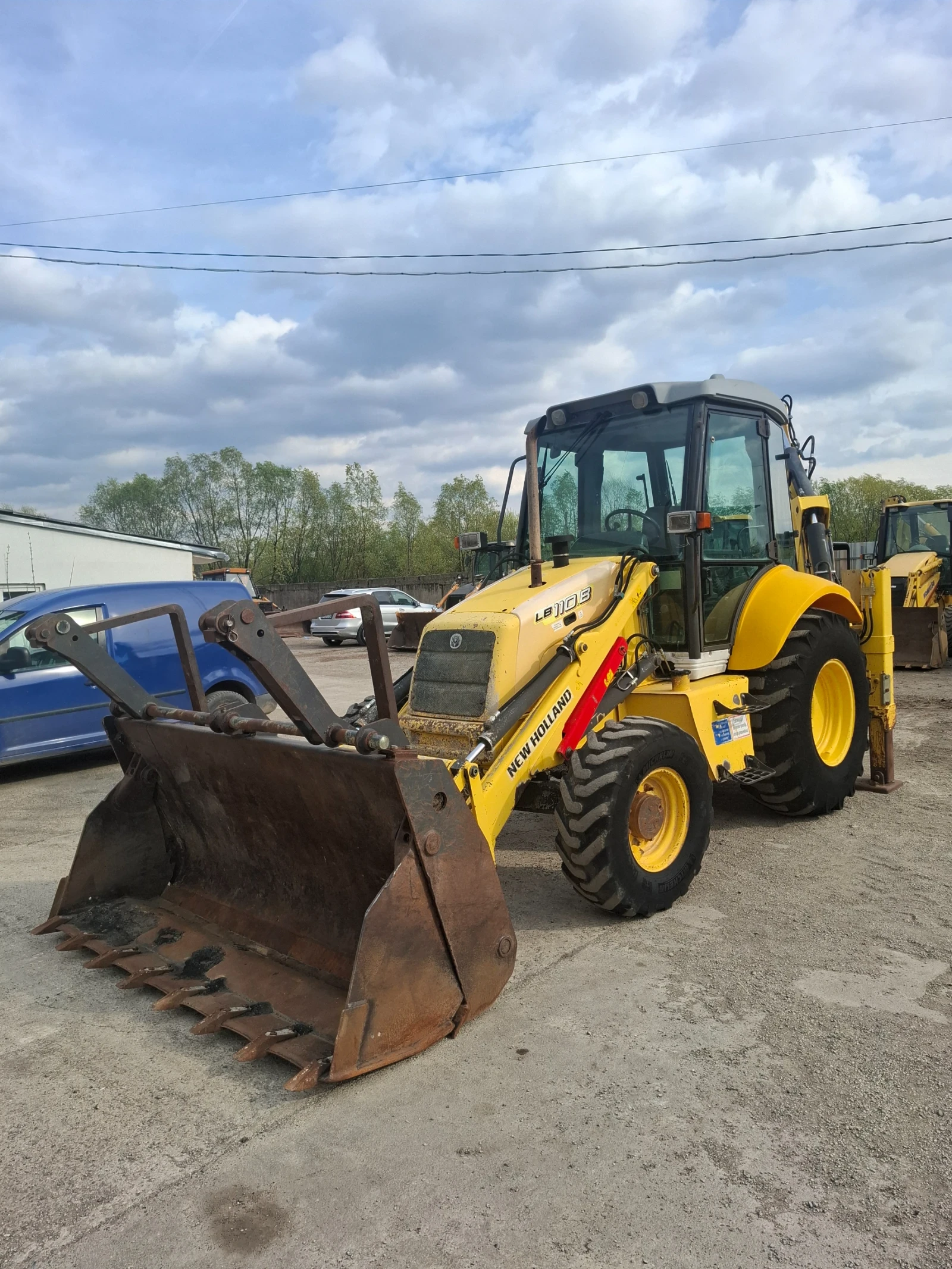 Багер New Holland LB110B | Mobile.bg — изображение 1