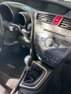 Honda Civic 1.8, снимка 15