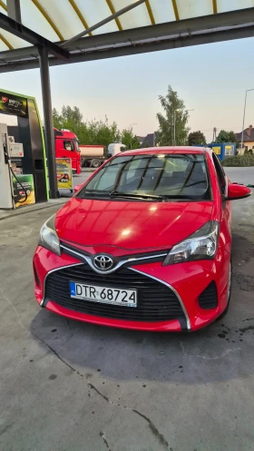 Toyota Yaris 1.0 i газ климатик, снимка 1
