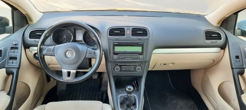 VW Golf, снимка 7 - Автомобили и джипове - 47035897