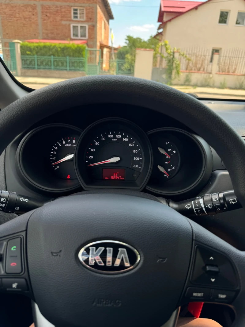 Kia Rio 1.2 BENZIN AUSTRIA, снимка 10 - Автомобили и джипове - 47130949