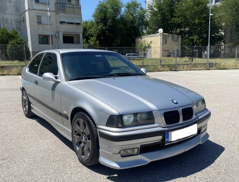 BMW 316 Facelift, снимка 8 - Автомобили и джипове - 47684043